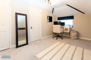 Bedroom- click for photo gallery